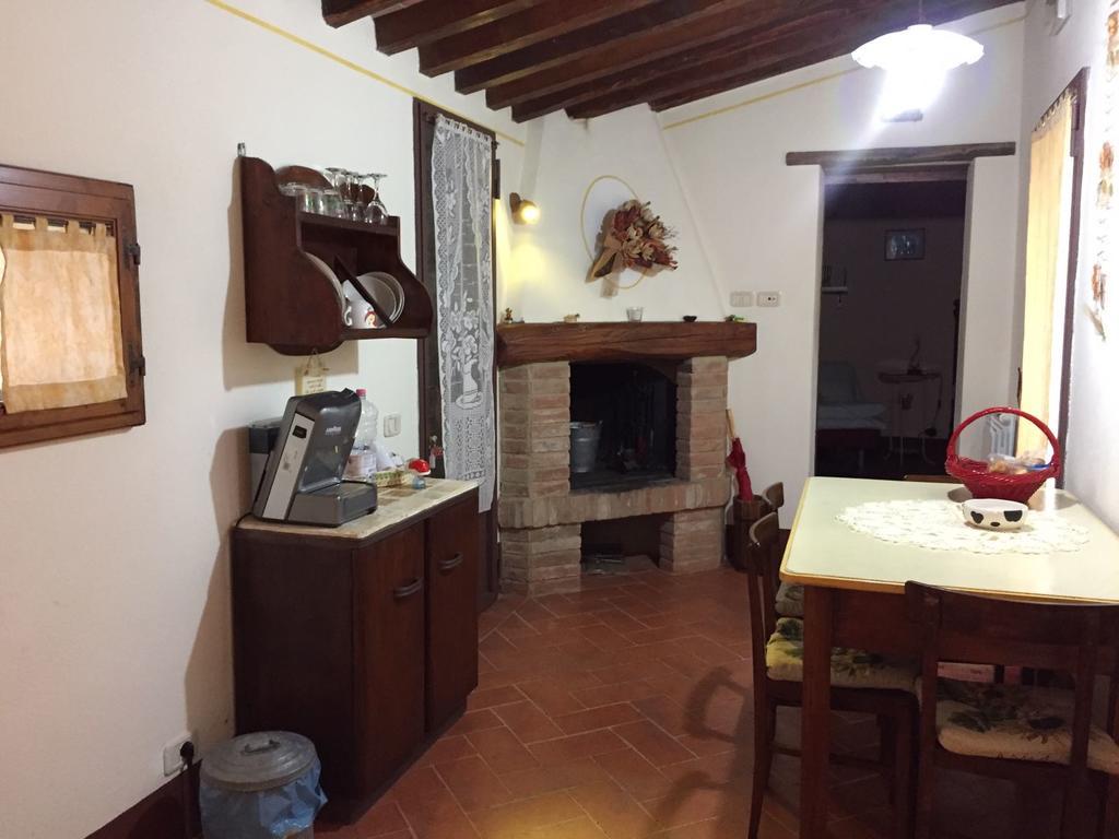 Agriturismo Torrenieri Da Alessandro ピエンツァ エクステリア 写真